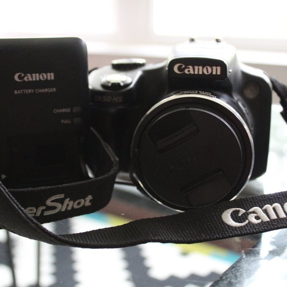 [SOLD] Canon Powershot SX50 HS Digital Camera - Picture 2 of 5